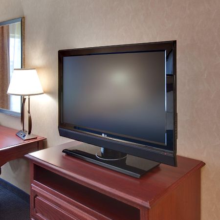 Holiday Inn Express Jamestown By Ihg Eksteriør bilde