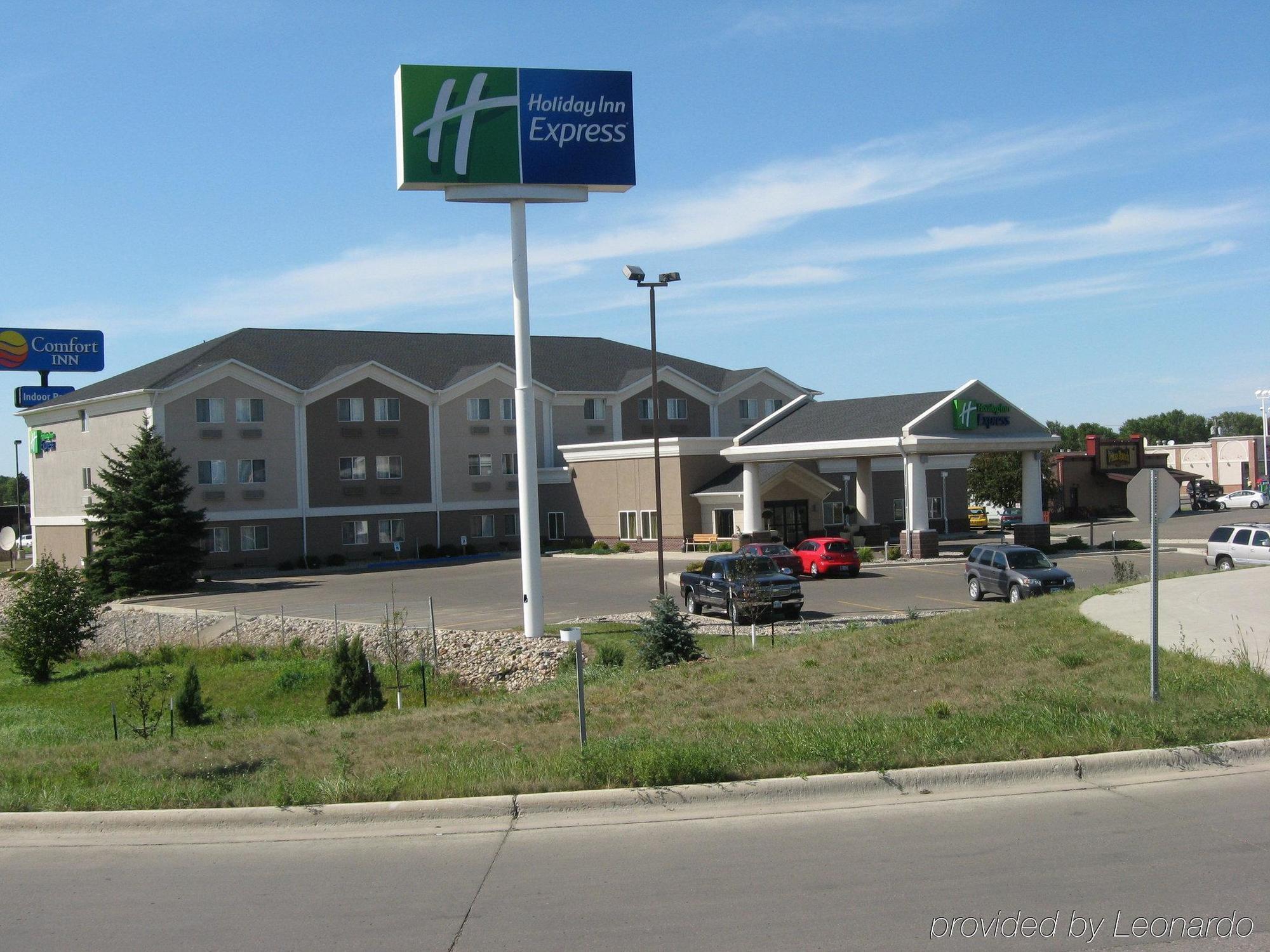 Holiday Inn Express Jamestown By Ihg Eksteriør bilde